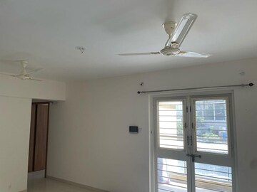 Room in 1 BHK Apartment at Duville Riverdale Heights, Kharadi – for Rent