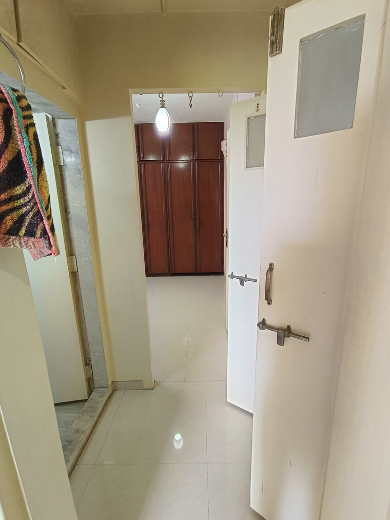 Room, cuffe parade 2 Bedroom 900 Sq.Ft. Apartment In Cuffe Parade Mumbai 9399905