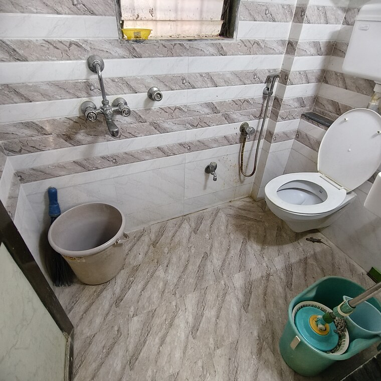 Bathroom, kshitij-chs 2 Bedroom 1000 Sq.Ft. Apartment In Goregaon East Mumbai 9399907