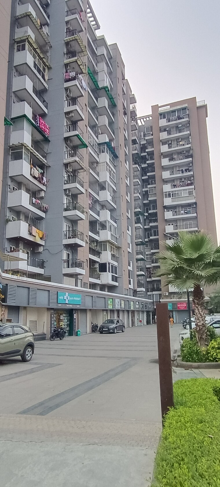 Exterior View, saviour-park 2.5 Bedroom 1285 Sq.Ft. Apartment In Mohan Nagar Ghaziabad 9399904