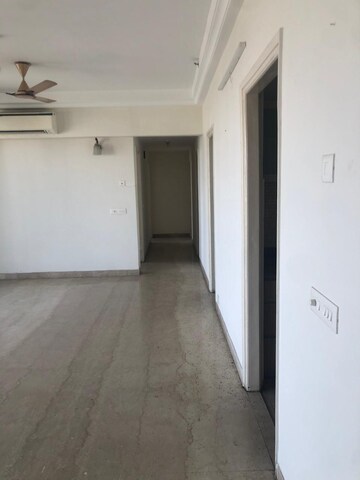Room in 3 BHK Apartment at AIPL The Peaceful Homes, Sector 70a – for Rent