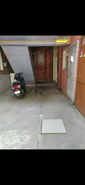  2.5 BHK Apartment at Sector 44 – for Sale