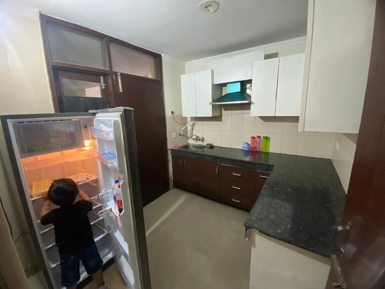 Team Area, ambala highway 4 Bedroom 1800 Sq.Ft. Apartment In Ambala Highway Zirakpur 9399924