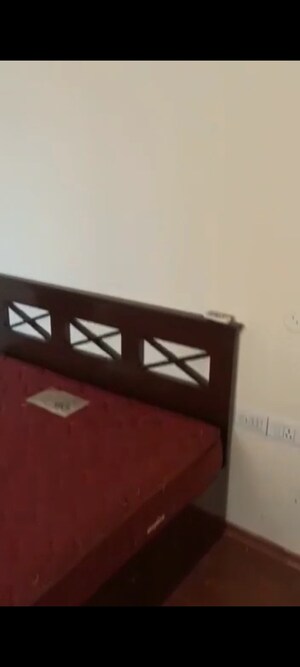 2 BHK Apartment For Rent in Ashok Towers, Parel