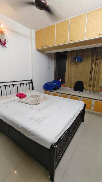 Bedroom in 1 BHK Apartment at Swapnalok Apartment Andheri, Andheri East – for Sale