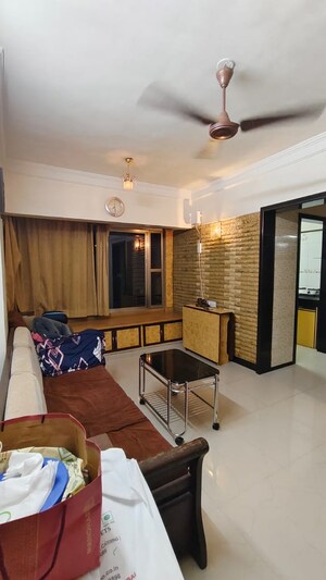Living Room in 1 BHK Apartment at Swapnalok Apartment Andheri, Andheri East – for Sale