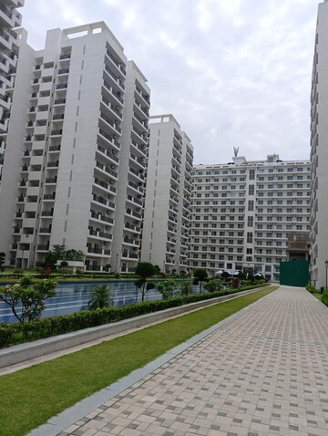 3 BHK Apartment – Exterior View View at Central Park 3 Flower Valley, Sohna Sector 33 - for Rent