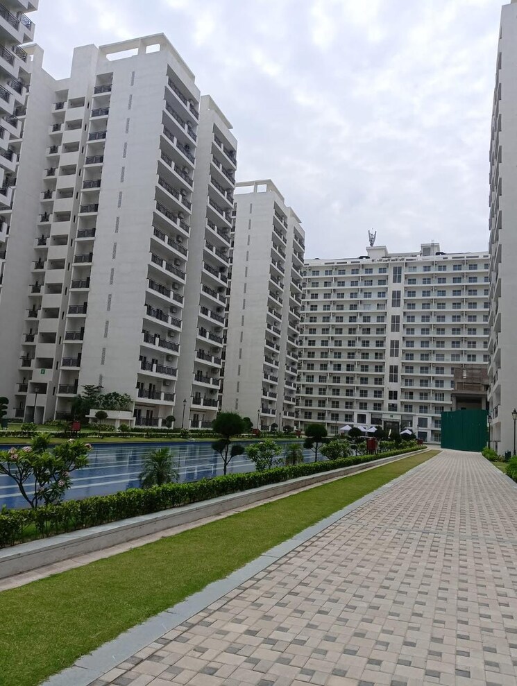 Exterior View, central-park-3-flower-valley 3 Bedroom 1790 Sq.Ft. Apartment In Sohna Sector 33 Gurgaon 9400307