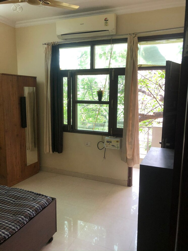 Room, panchsheel vihar 2 Bedroom 800 Sq.Ft. Apartment In Panchsheel Vihar Delhi 9400265