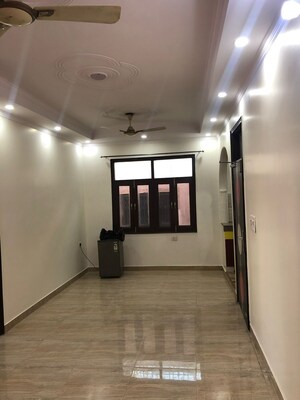 Room in 2 BHK Apartment at Panchsheel Vihar – for Rent