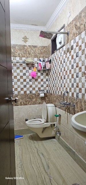 Bathroom in 3 BHK Builder Floor at Rohini Sector 25 – for Sale