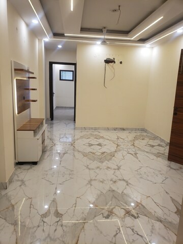 2 BHK Builder Floor For Sale in Janakpuri