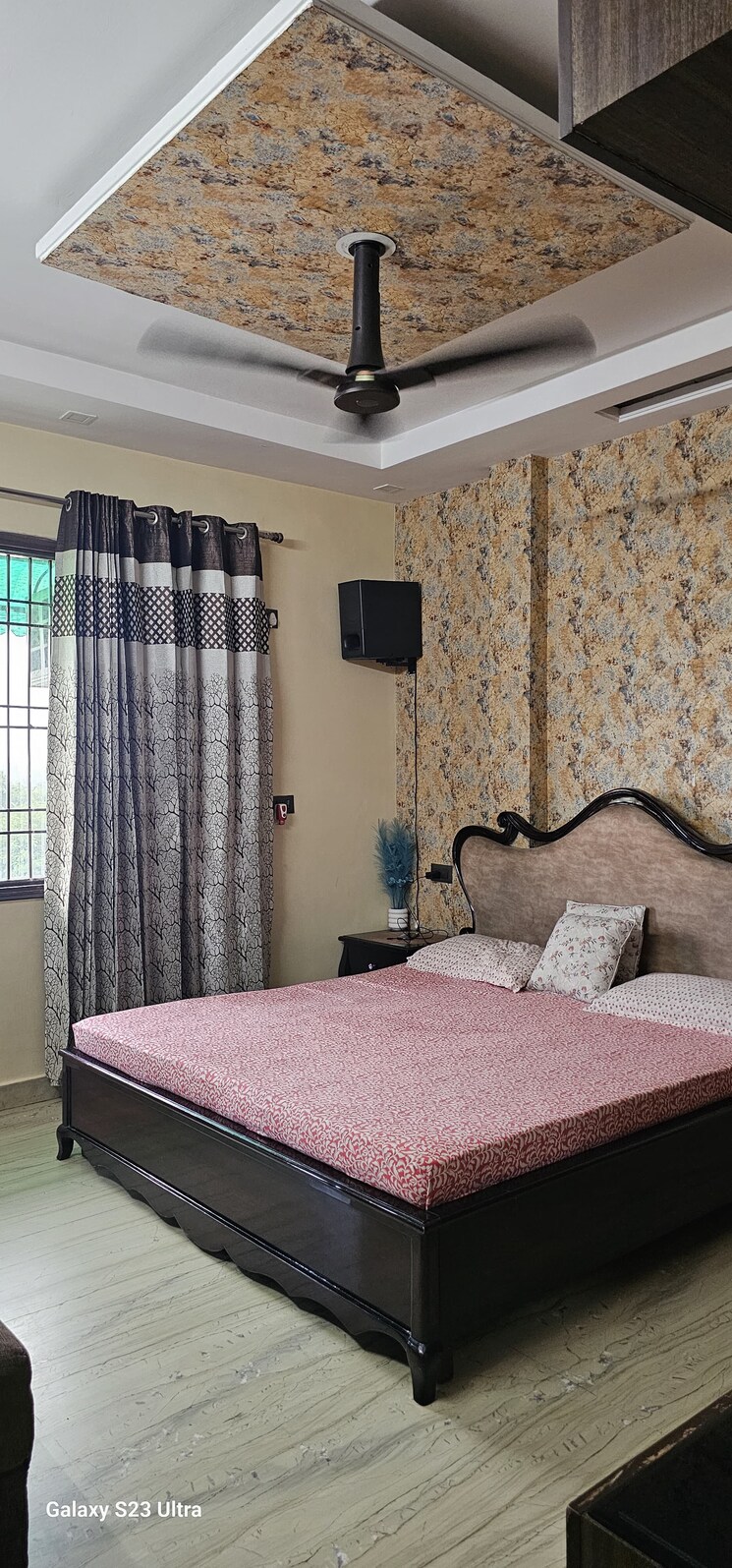 Bedroom, rohini sector 25 3 Bedroom 900 Sq.Ft. Builder Floor In Rohini Sector 25 Delhi 9400589