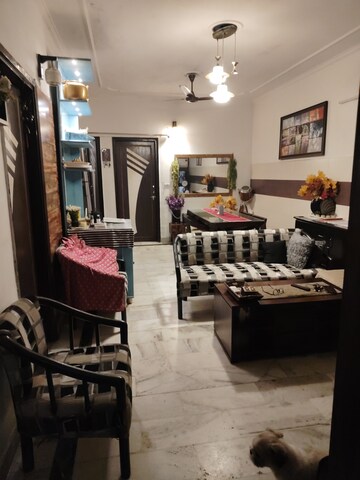 Living Room in 2.5 BHK Builder Floor at Ramprastha Colony – for Sale