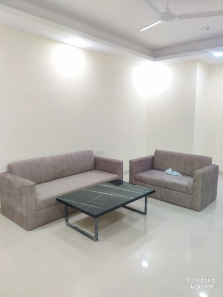 Living Room, sector 31 2 Bedroom 1460 Sq.Ft. Builder Floor In Sector 31 Gurgaon 9400861