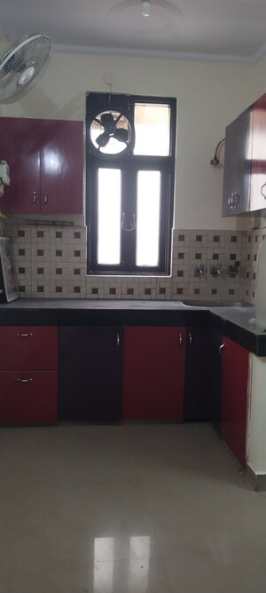 Kitchen in 2 BHK Builder Floor at Mayur Vihar Phase 1 – for Rent