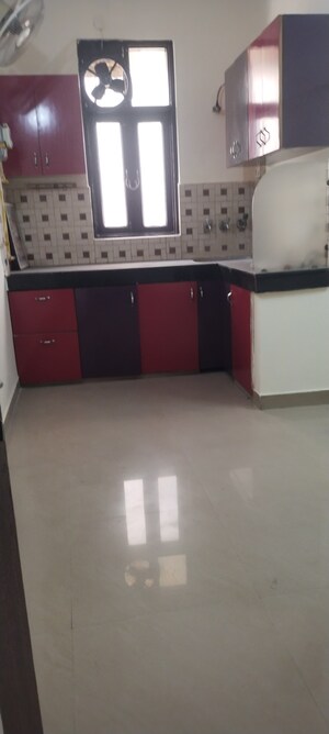 Kitchen in 2 BHK Builder Floor at Mayur Vihar Phase 1 – for Rent