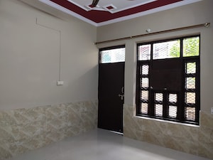 Room in 2 BHK Apartment at Saya Gold Avenue, Vaibhav Khand – for Sale