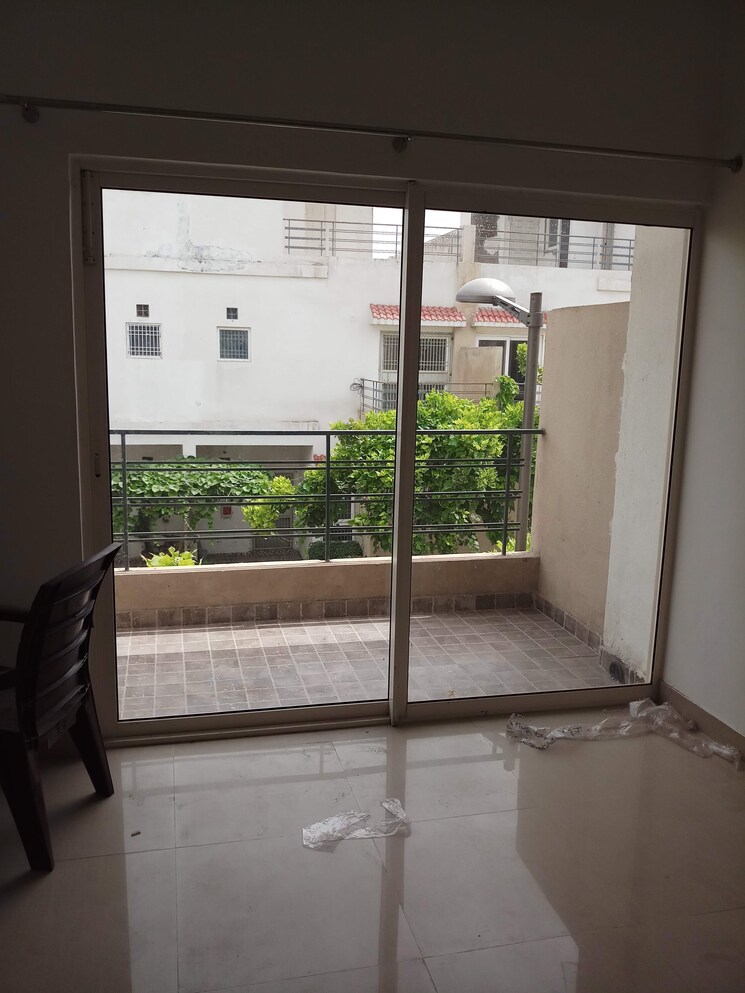 Room, paramount-golfforeste 2 Bedroom 1507 Sq.Ft. Villa In Zeta I Greater Noida Greater Noida 9400982