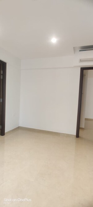 Room in 2 BHK Apartment at Hiranandani Highland, Powai – for Rent