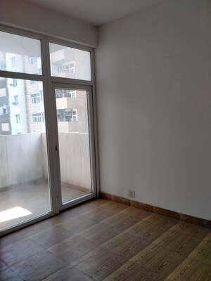 2 BHK Apartment For Rent in Tulip Lemon, Sector 69