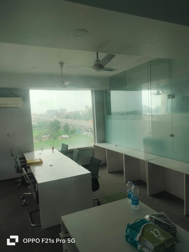 Team Area, ambala highway Commercial Office Space 3200 Sq.Ft. In Ambala Highway Zirakpur 9400992