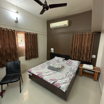 Bedroom in 5 BHK Villa at Savedi – for Rent