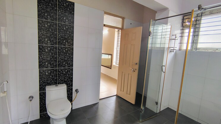 Bathroom, thanisandra 4 Bedroom 3500 Sq.Ft. Villa In Thanisandra Bangalore 9401295
