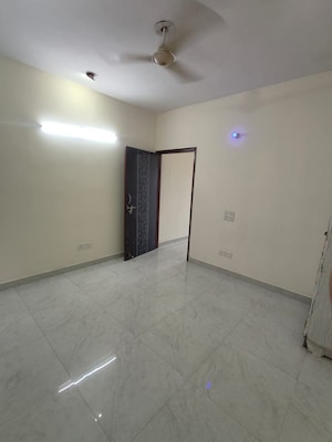 Room in 1.5 BHK Builder Floor at Saket – for Rent