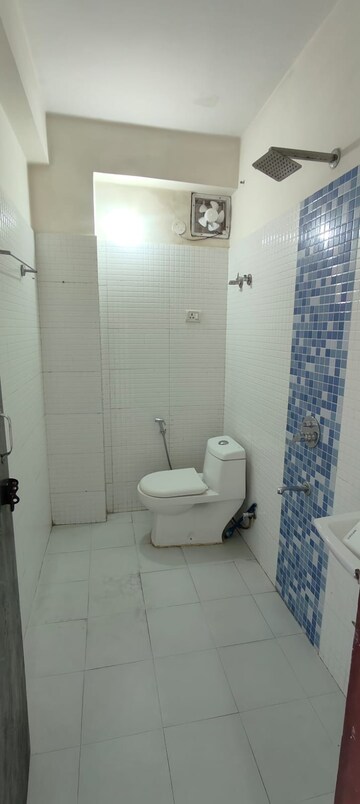 Bathroom in 1.5 BHK Builder Floor at Saket – for Rent