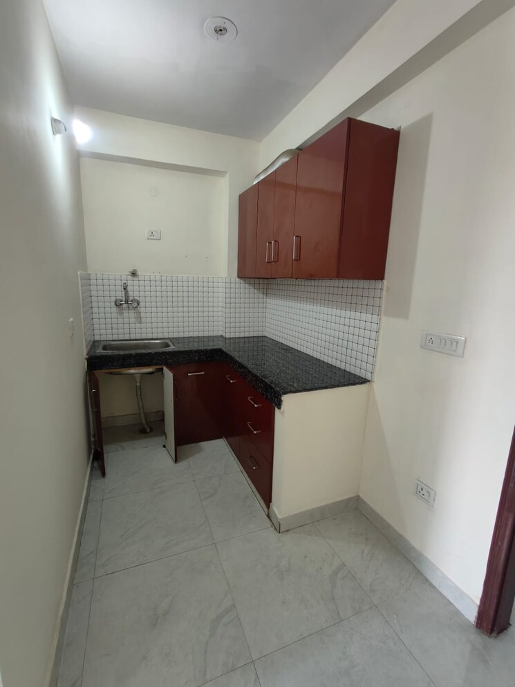 Kitchen, saket 1.5 Bedroom 450 Sq.Ft. Builder Floor In Saket Delhi 9401294
