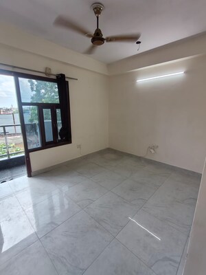 Room in 1.5 BHK Builder Floor at Saket – for Rent
