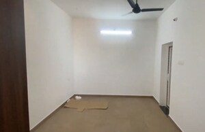 Room in 2 BHK Builder Floor at Marathahalli – for Sale