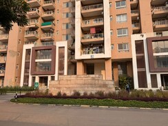 3.5 BHK + Servant Room Apartment For Sale in Emaar Palm Gardens