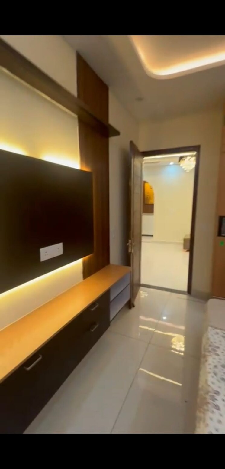 Room, kharar 3 Bedroom 1035 Sq.Ft. Apartment In Kharar Mohali 9401598