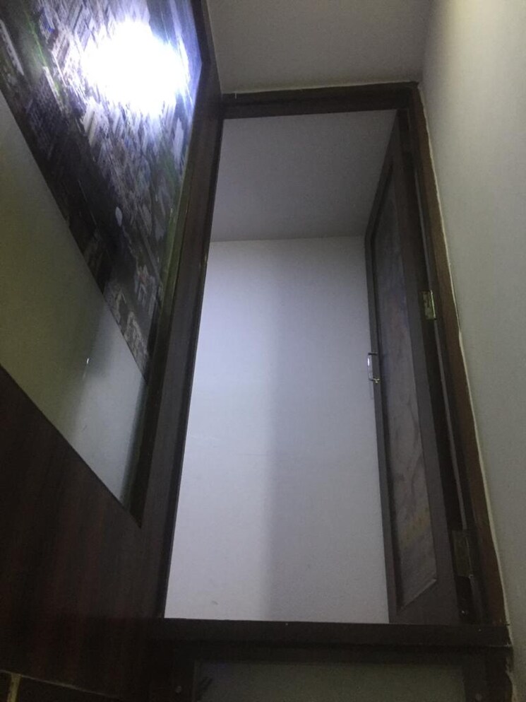 undefined, vashi-plaza Commercial Office Space 212 Sq.Ft. In Vashi Sector 17 Navi Mumbai 9401756