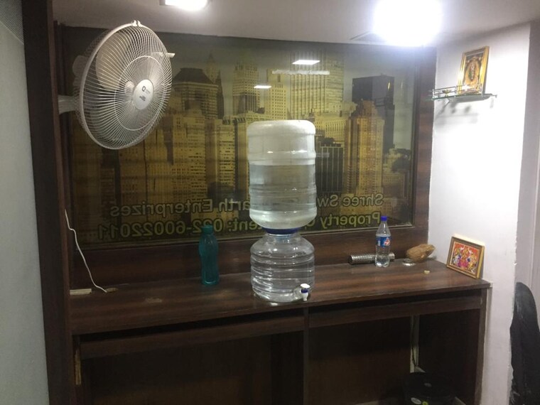 Living Room, vashi-plaza Commercial Office Space 212 Sq.Ft. In Vashi Sector 17 Navi Mumbai 9401756