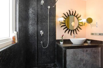 Furnished Amenities in 3 BHK Apartment at Greater Kailash I – for Rent