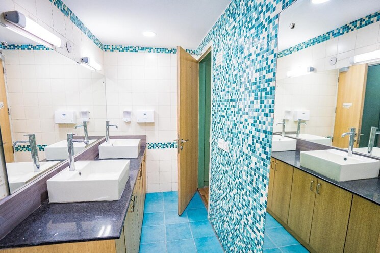 undefined, vijay nagar Commercial Office Space 2500 Sq.Ft. In Vijay Nagar Indore 9401844