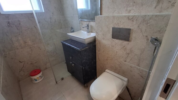 Bathroom, allwin-el-spazia 3 Bedroom 1800 Sq.Ft. Apartment In Sanauli Zirakpur 9401871