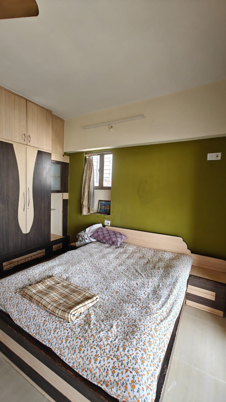 2 BHK Apartment For Sale in Regency Crest