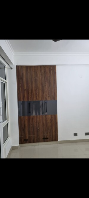 Room in 3 BHK Builder Floor at Paschim Vihar – for Sale