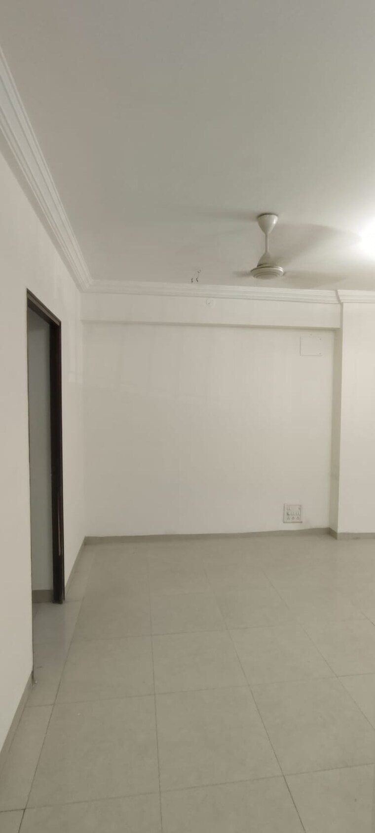 Room, ajmera-golden-rays 3 Bedroom 1100 Sq.Ft. Apartment In Andheri West Mumbai 9401985