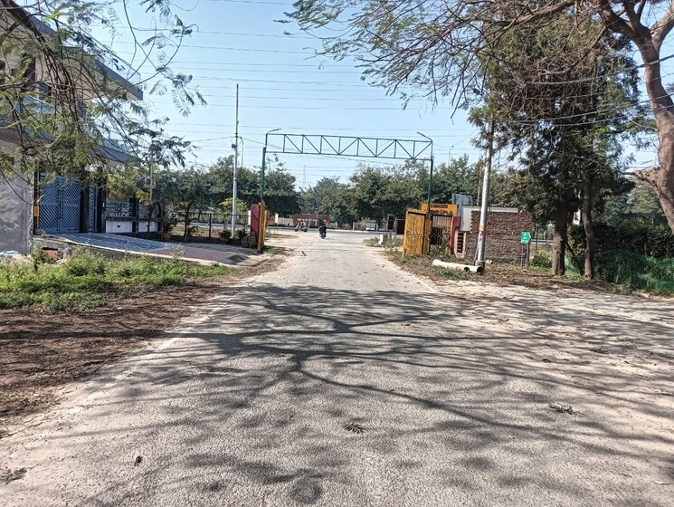 Exterior View, upsidc site c  300 Sq.Yd. Plot In Upsidc Site C Greater Noida 9402041