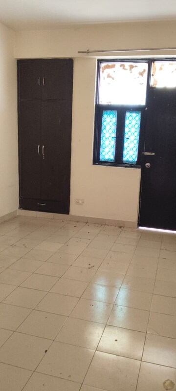 2 BHK Apartment For Rent in Emenox Brave Hearts, Raj Nagar Extension