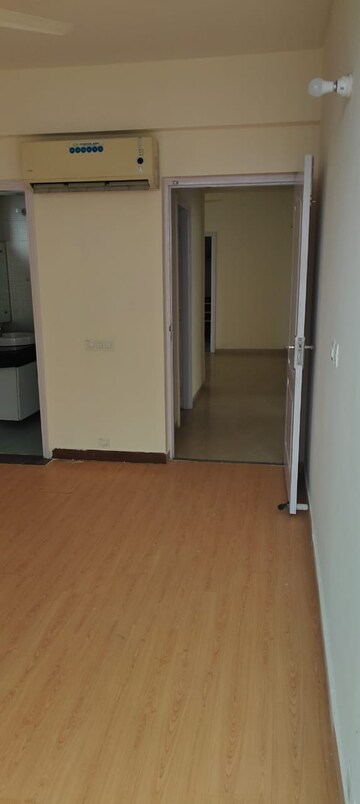 3 BHK Apartment For Rent in Bestech Park View Spa Next, Sector 67