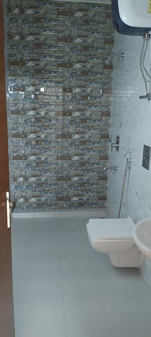 Bathroom in 4 BHK Builder Floor at Sector 23 – for Rent