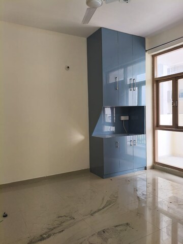 Room in 2 BHK Builder Floor at Sector 23 – for Rent