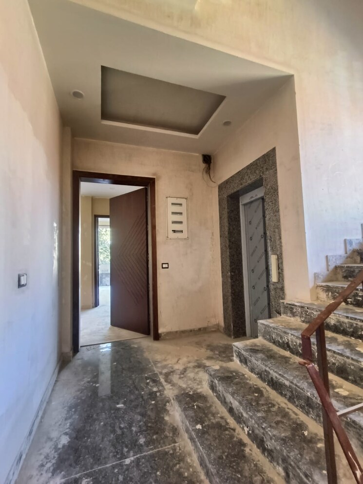 undefined, greater kailash 3 Bedroom 258 Sq.Yd. Builder Floor In Greater Kailash Delhi 9402955