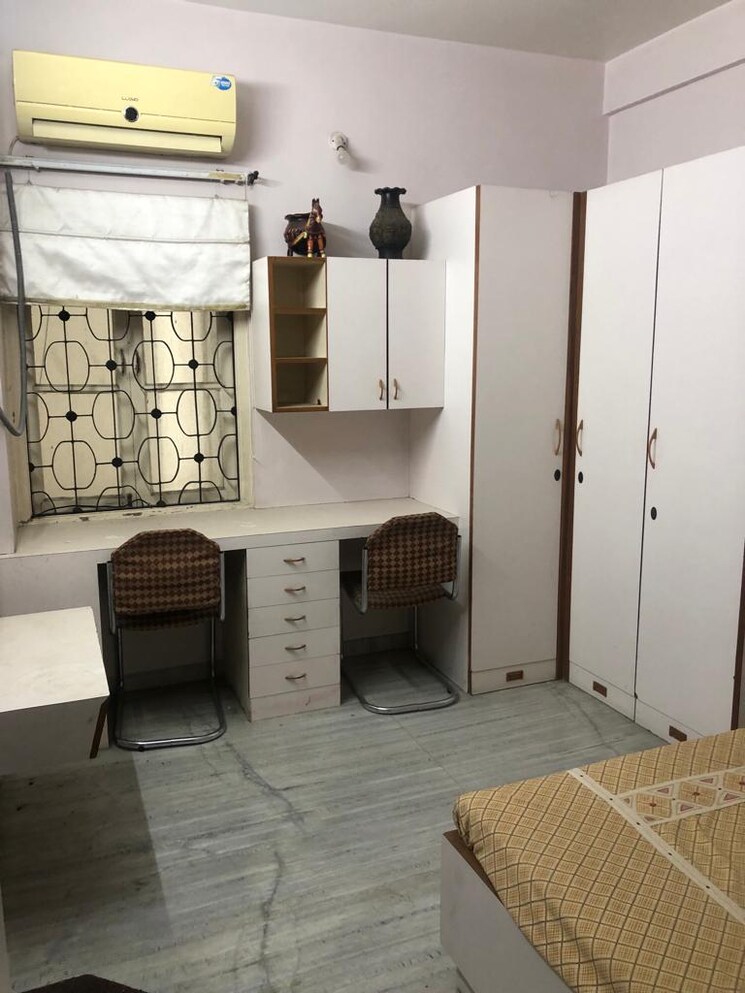 Team Area, sector 23 4 Bedroom 2100 Sq.Ft. Builder Floor In Sector 23 Gurgaon 9402019